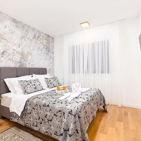 Apartman Golden Smile *