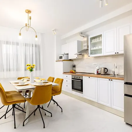 Apartment Golden Smile *